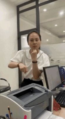 Linhpong Hpx GIF - Linhpong Hpx Tranthicamlinh GIFs