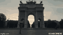 Frahquintale Cratere GIF