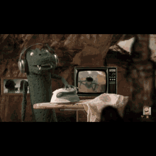 Tube Heads Puppets GIF - Tube Heads Puppets Ironing GIFs