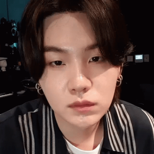 Yoongi Cute Suga Cute GIF - Yoongi Cute Suga Cute - Discover ...