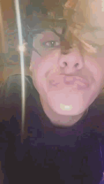 Yungblud Dumb Yungblud Leg GIF - Yungblud Dumb Yungblud Leg Yungblud Hand Leg GIFs