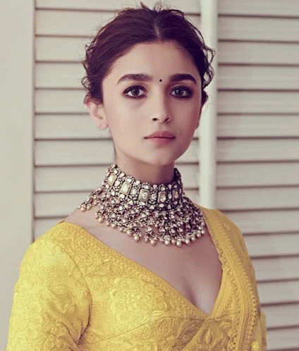 Alia Bhatt GIF - Alia Bhatt - Discover & Share GIFs