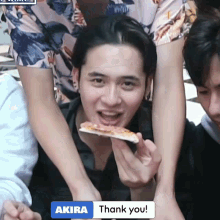 akira akira morishita bgyo eat pizza