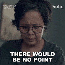 an advertisement for nine perfect strangers shows a woman wearing glasses