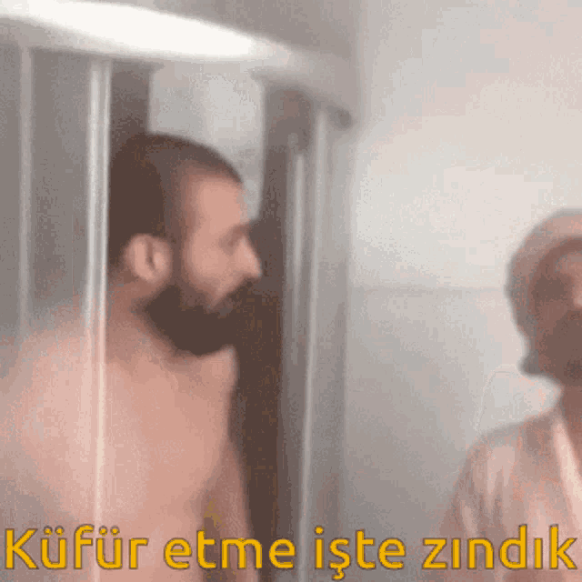 aykut-elmas-k%C3%BCf%C3%BCr-etme.gif