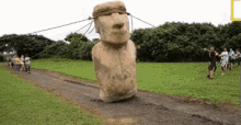 10 GIF - Moai Walking GIFs