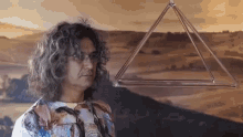 Incroyable Pyramidiot GIF - Incroyable Pyramidiot New Age GIFs