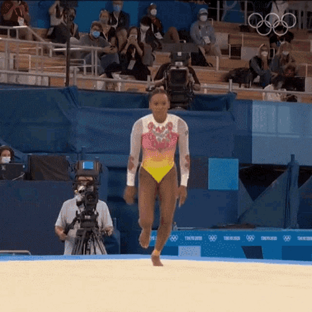 Twist Rebeca Andrade GIF - Twist Rebeca Andrade Brazil Team GIFs