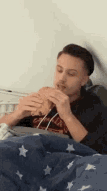Starving Hungry GIF - Starving Hungry Eating GIFs