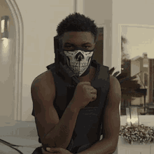 Looking At You Roddy Ricch GIF - Looking At You Roddy Ricch Out Tha Mud Song GIFs