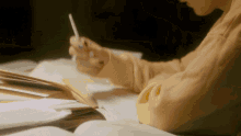 Swiping Table Glaive GIF - Swiping Table Glaive Touchésong GIFs