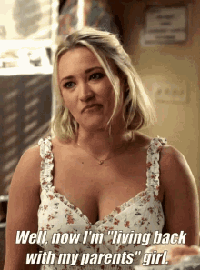 Emily Osment Young Sheldon GIF - Emily Osment Young Sheldon Cleavage GIFs