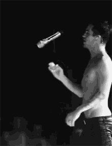 Brendon Urie GIF - Brendon Urie Mic GIFs