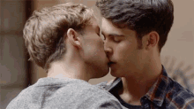 Brunol Polrubio Kissing GIF - Brunol Polrubio Kissing Secretly GIFs