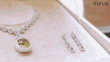 Jewelry Diamond GIF - Jewelry Diamond Topaz Pendant GIFs