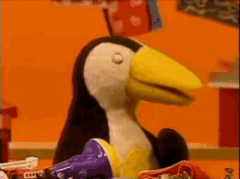 Paz The Penguin Laughing GIF - Paz The Penguin Laughing Laugh GIFs
