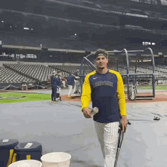 Willy Adames Adames GIF - Willy Adames Adames Willy - Discover