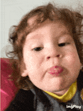 Chubby Baby Curls GIF - Chubby Baby Curls Lips GIFs