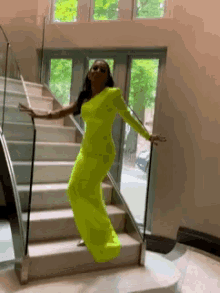 The Real Housewives Of Cheshire Perla Navia GIF - The Real Housewives Of Cheshire Perla Navia Beauty Works GIFs