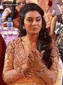 Clapping.Gif GIF - Clapping Hansika Happy GIFs