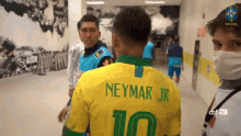 cumprimentando firmino neymar jr cbf confederacao brasileira de futebol