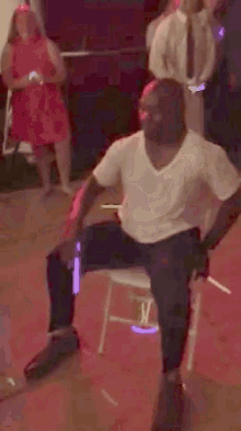 tipsy dance failure fail chair