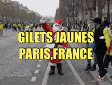Gilets Jaunes Gilet Jaune GIF - Gilets Jaunes Gilet Jaune Paris GIFs