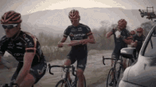 Makan Dulu GIF - Bersepeda Sepeda Balap GIFs