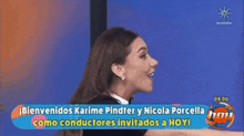 a woman is on a television screen with the words bienvenidos karime pinder y nicola porcella como conductores invitados a hoy