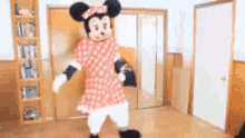 Minnie Mouse Twerk GIF - Minnie Mouse Twerk Dancing GIFs