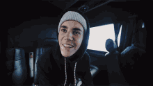 Laugh Justin Bieber GIF - Laugh Justin Bieber Company GIFs