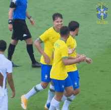 Tapinha Na Bunda Cbf GIF - Tapinha Na Bunda Cbf Confederacao Brasileira De Futebol GIFs