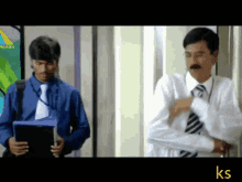 Dhanush Manobala GIF - Dhanush Manobala Laugh GIFs