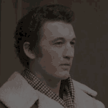 Takes One To Know One Albert S Ruddy GIF - Takes One To Know One Albert S Ruddy Miles Teller GIFs