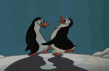 Heart Penguin GIF - Heart Penguin Couple GIFs