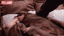 Kevin James Leah Remini GIF - Kevin James Leah Remini King Of Queens GIFs
