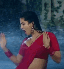 Bollywood Actress GIF - Bollywood Actress Wet GIFs