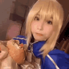 Saber Eating Burger GIF - Saber Eating Burger GIFs