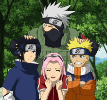 a group of anime characters with the letter g on their head