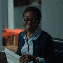 Laugh Judith Baker GIF - Laugh Judith Baker The Dropout GIFs