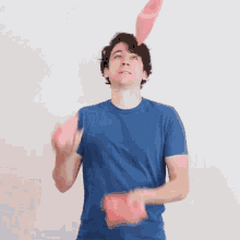 Juggling Daniel Thrasher GIF - Juggling Daniel Thrasher Juggler GIFs