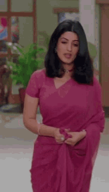 Twinkle Khanna Saree GIF - Twinkle Khanna Saree Joru Ka Ghulam GIFs
