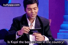 Is Kajol The Bestactress în The Country?.Gif GIF - Is Kajol The Bestactress în The Country? Srkajol He Is-so-smooth GIFs