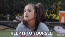 Keep It To Yourself I Dont Care GIF - Keep It To Yourself I Dont Care Not My Problem GIFs
