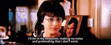 Harry Potter Funny GIF - Harry Potter Funny Pretending I Dont Exist GIFs