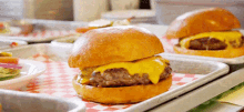 Cheeseburger Cheeseburgers GIF - Cheeseburger Cheeseburgers Burger GIFs