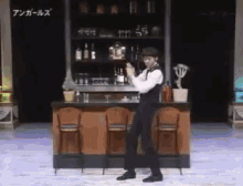 酒　お酒　バーテン　バーテンダー　アンガールズ　バー　カクテル GIF - Bartender Japanese Angaruzu GIFs