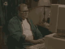 Excited Computer GIF - Excited Computer Yay GIFs