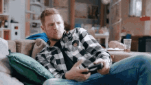 Party Gaming GIF - Party Gaming Beer GIFs