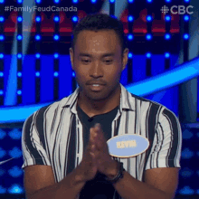 Rubbing Hands Kevin GIF - Rubbing Hands Kevin Family Feud Canada GIFs